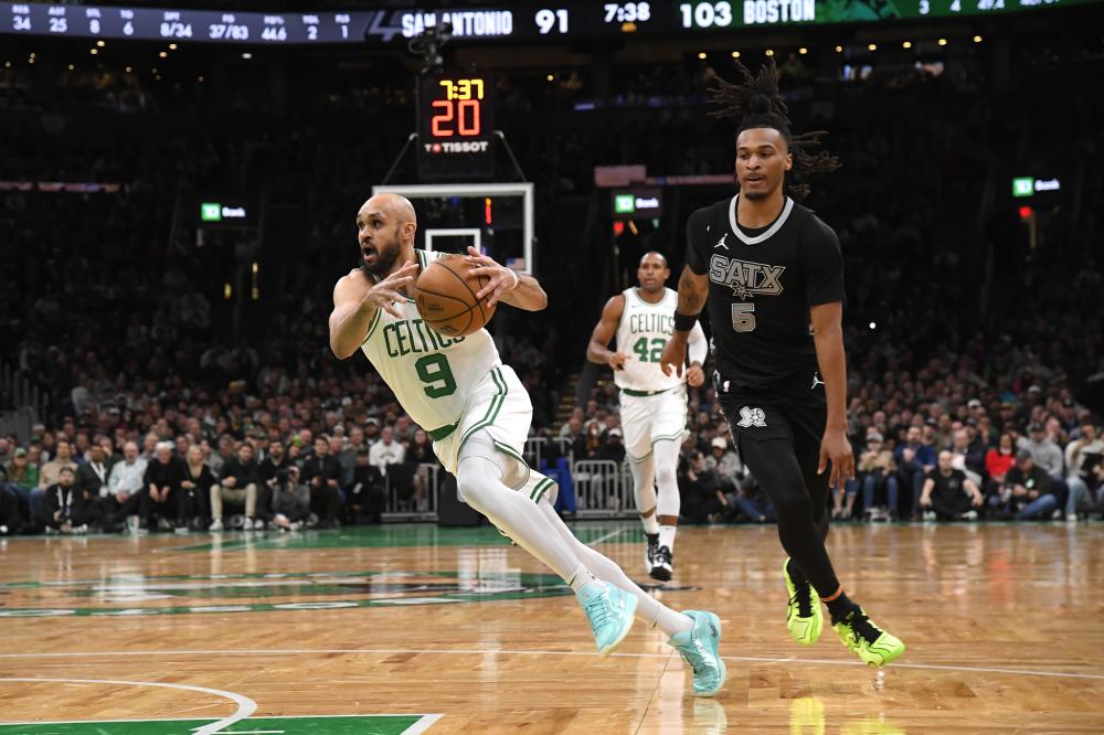 队友在右路 队友在右路