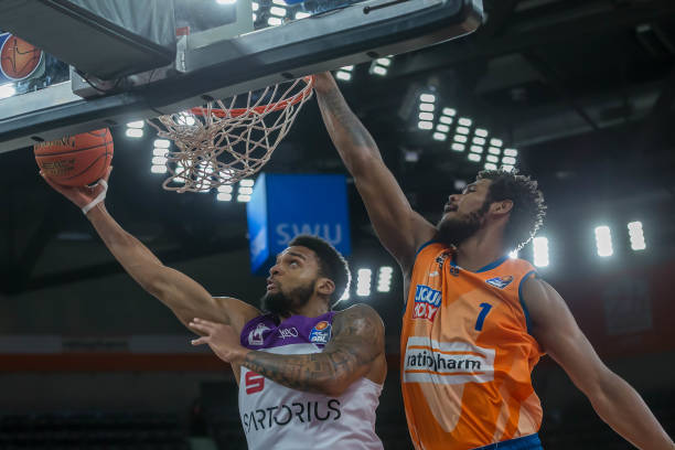 迷与合作伙 迷与合作伙