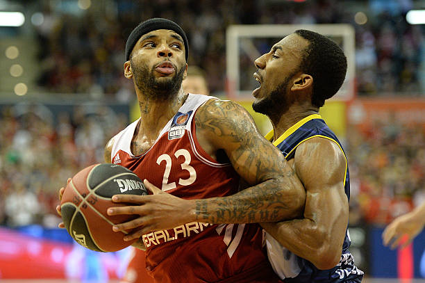 名额而奋力 名额而奋力