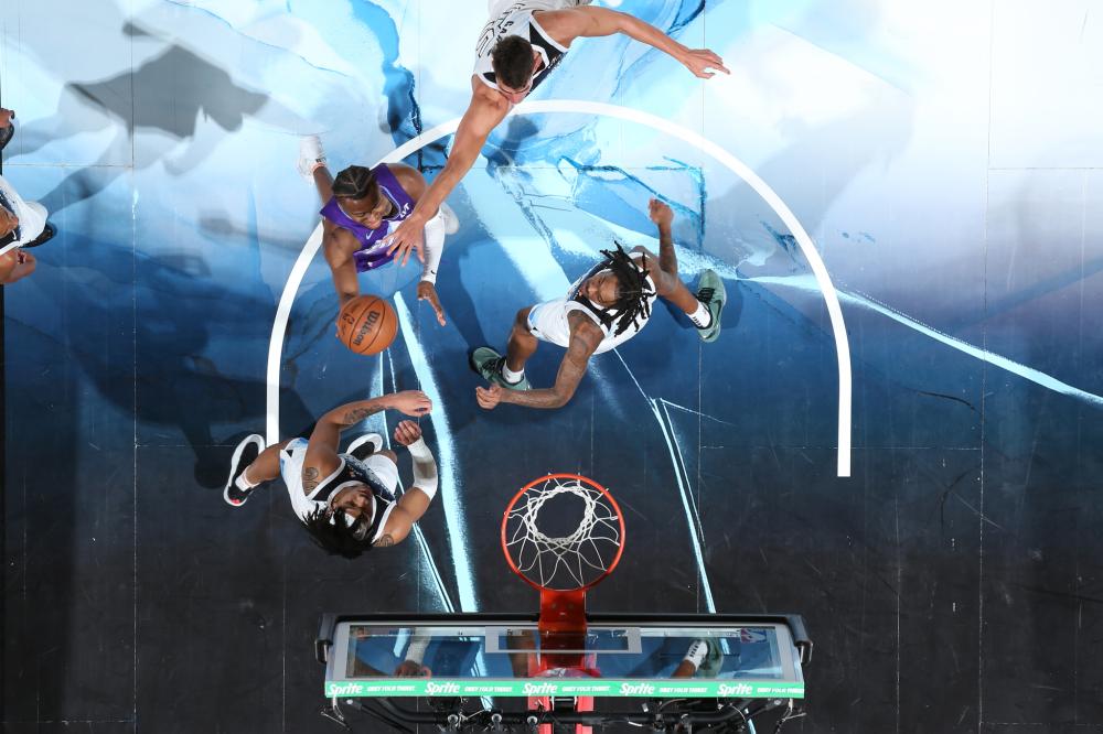 不仅帮助中 不仅帮助中