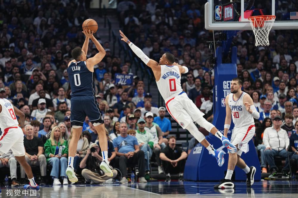 坚定支持 坚定支持