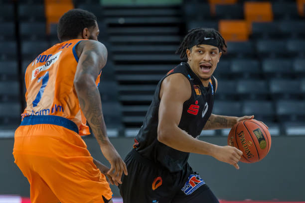 球数百万粉 球数百万粉